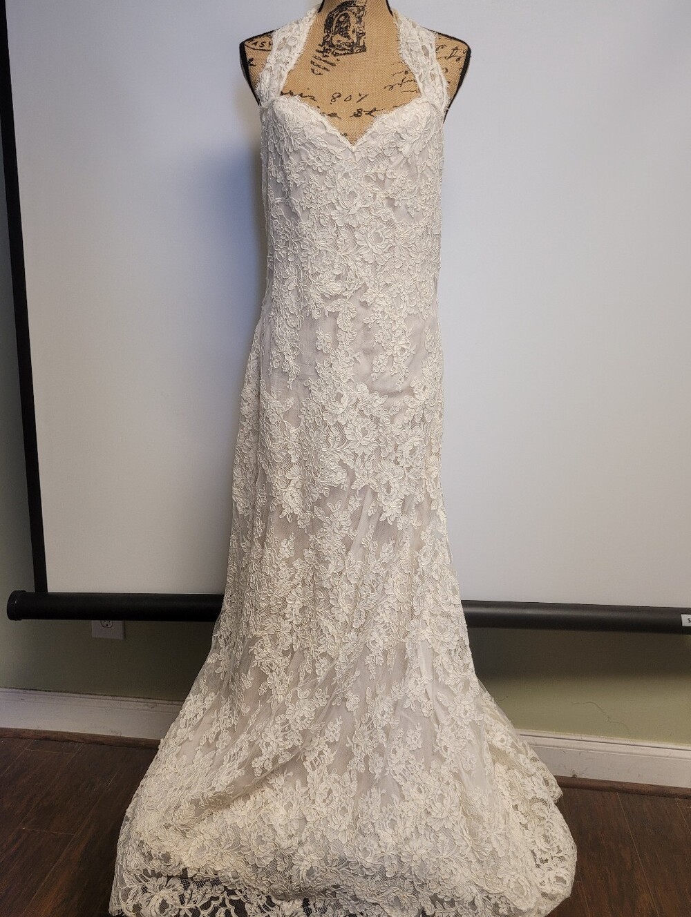 Vintage Pronovias Barcelona Lace Mermaid Wedding  Ivory Halter Bridal Gown 8